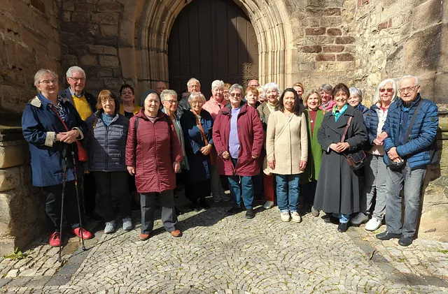 Das Team der ehrenamtlichen Kirchenöffnerinnen und Kirchenöffner in Lutherstadt Eisleben